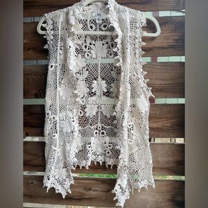 Cato Crochet Lace Open Cardigan vest in Cream